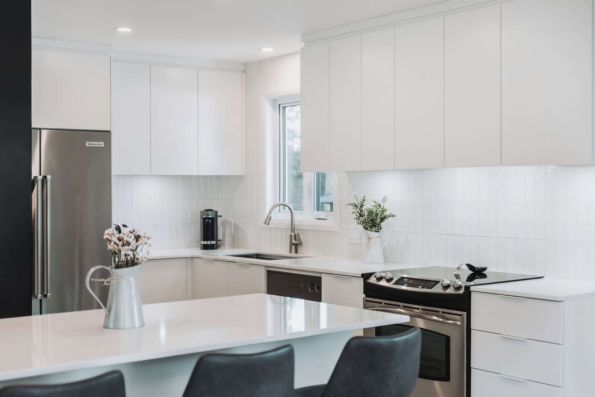 Cuisine moderne et épurée.